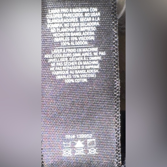 🏎️ NWOT! Formula 1 Unisex Las Vegas Grand Prix Tshirt - Picture 8 of 9